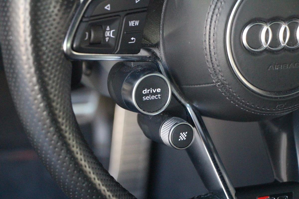 Audi R8 - Photo 19