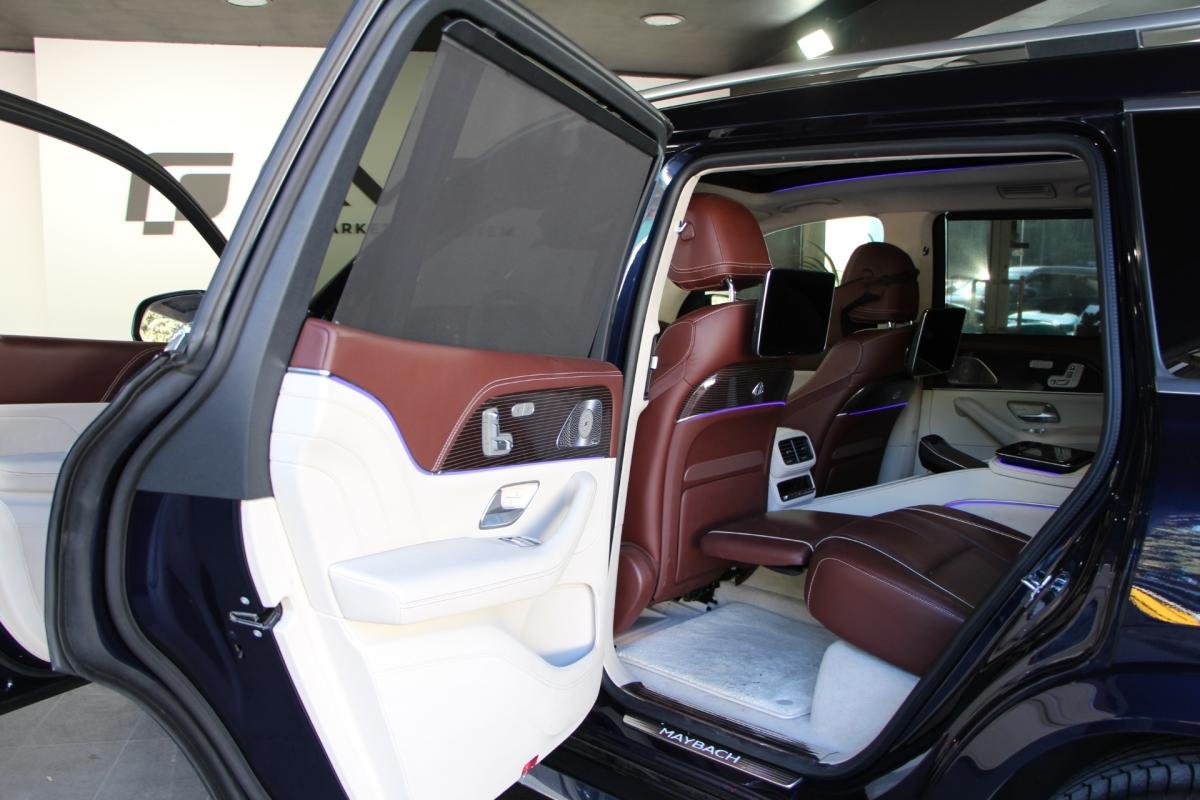 Mercedes GLS - Photo 11