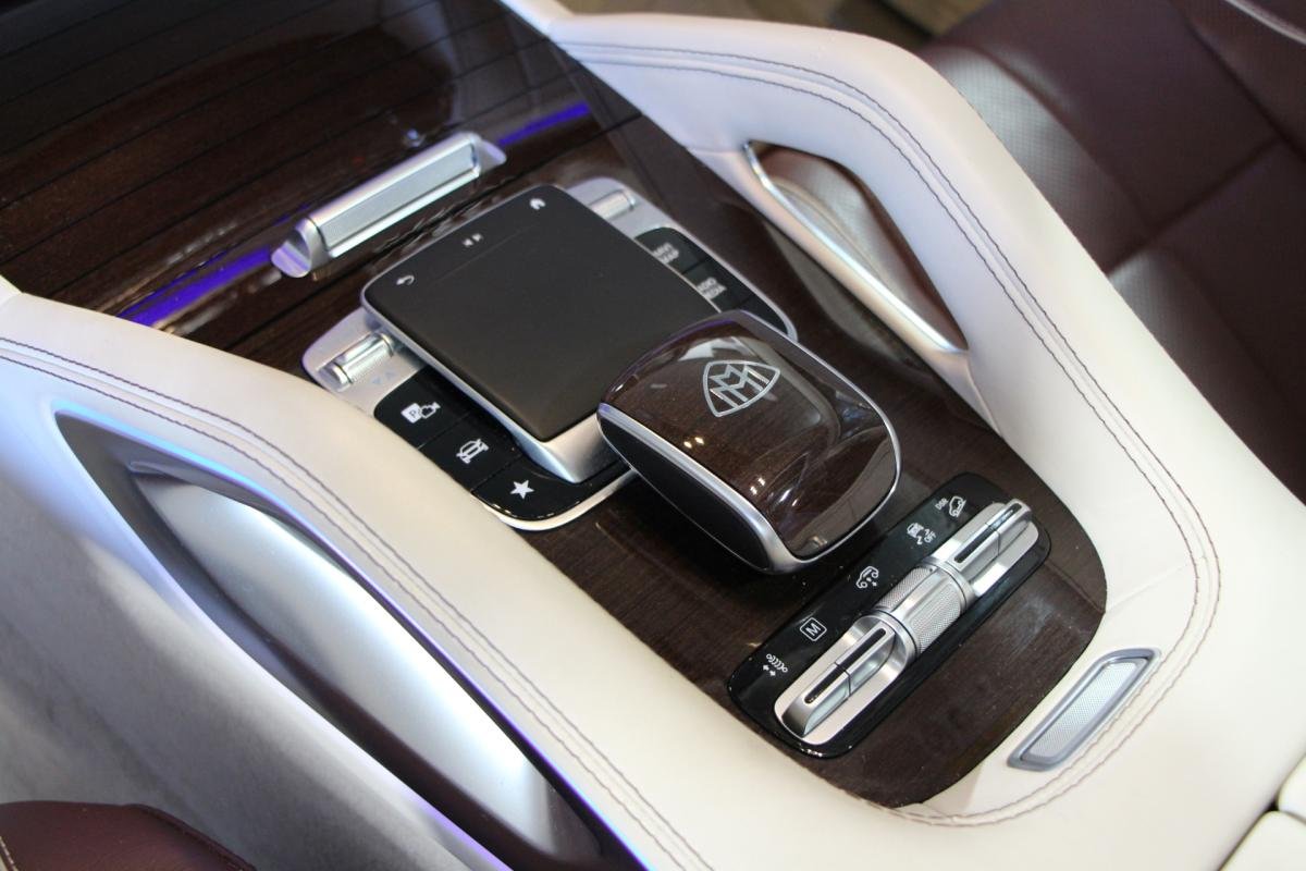 Mercedes GLS - Photo 19