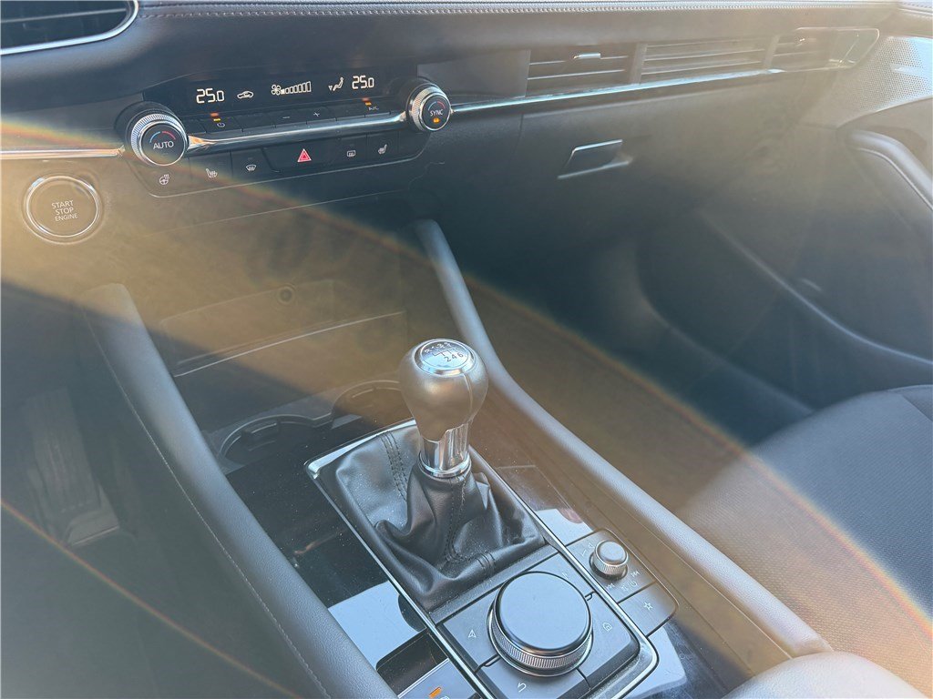Mazda 3 - Photo 17