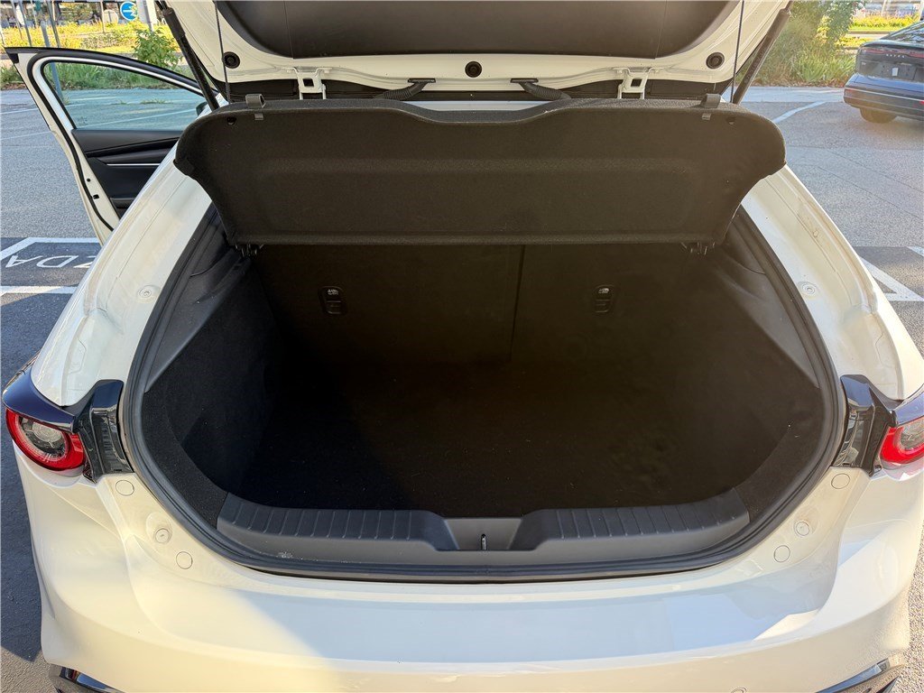 Mazda 3 - Photo 19