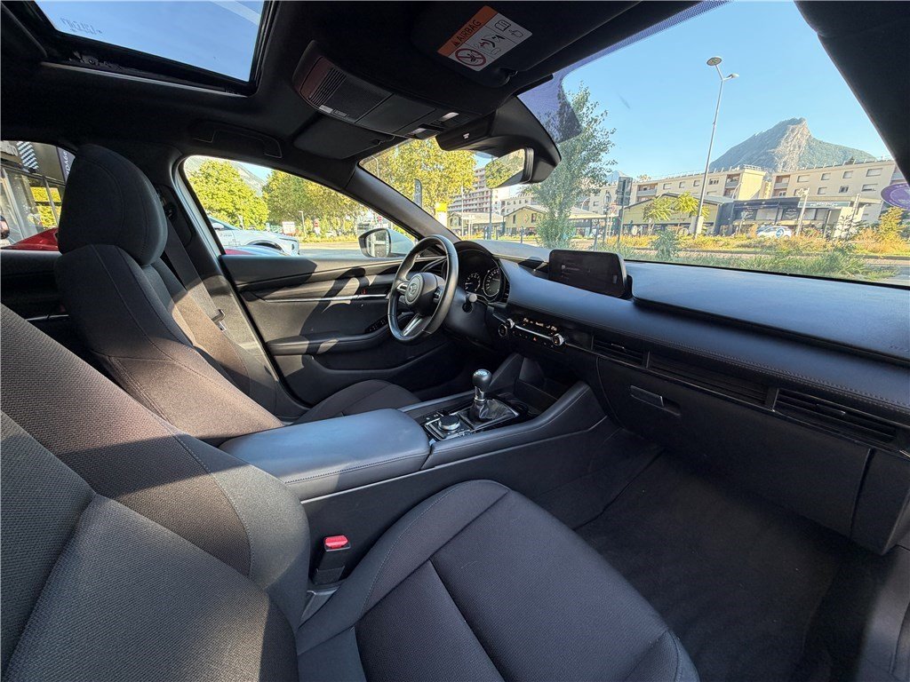 Mazda 3 - Photo 9