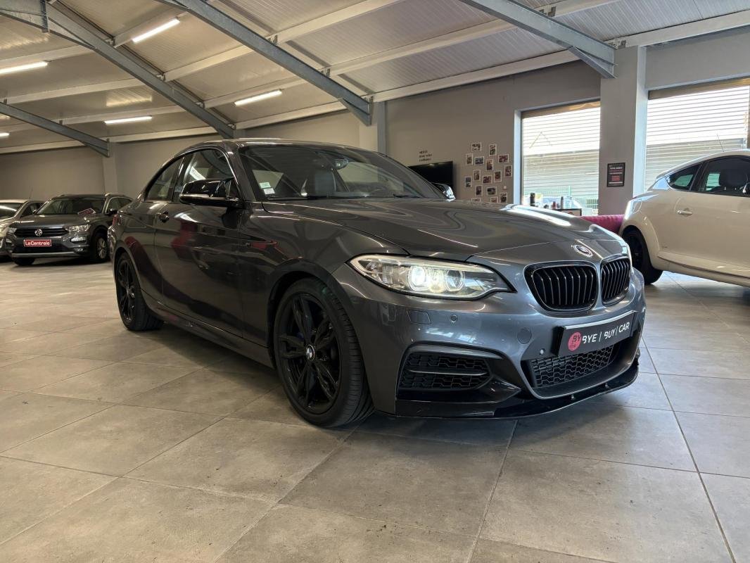 BMW Serie 2 - Photo 2