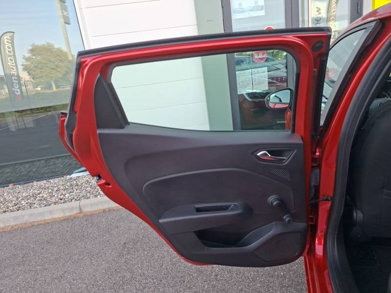 Renault Clio - Photo 17