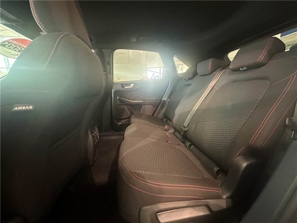 Ford Kuga - Photo 8