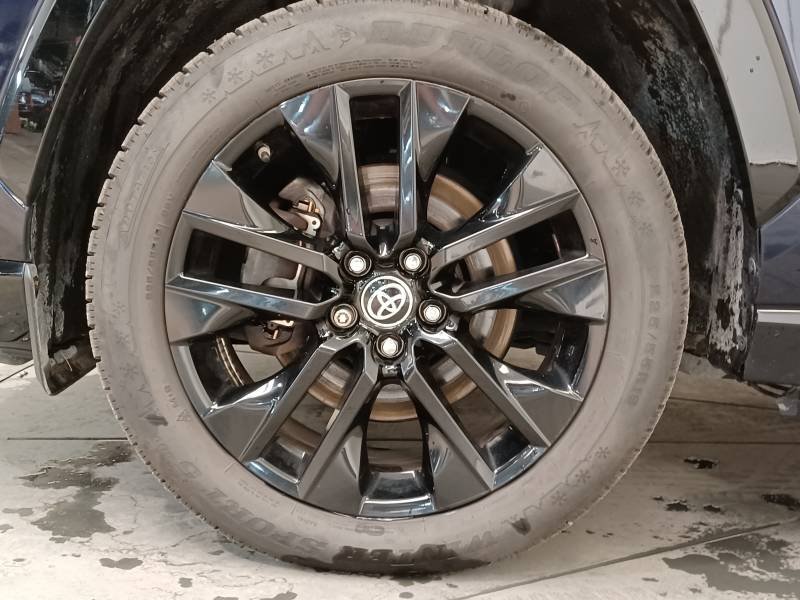 Toyota RAV4 - Photo 9