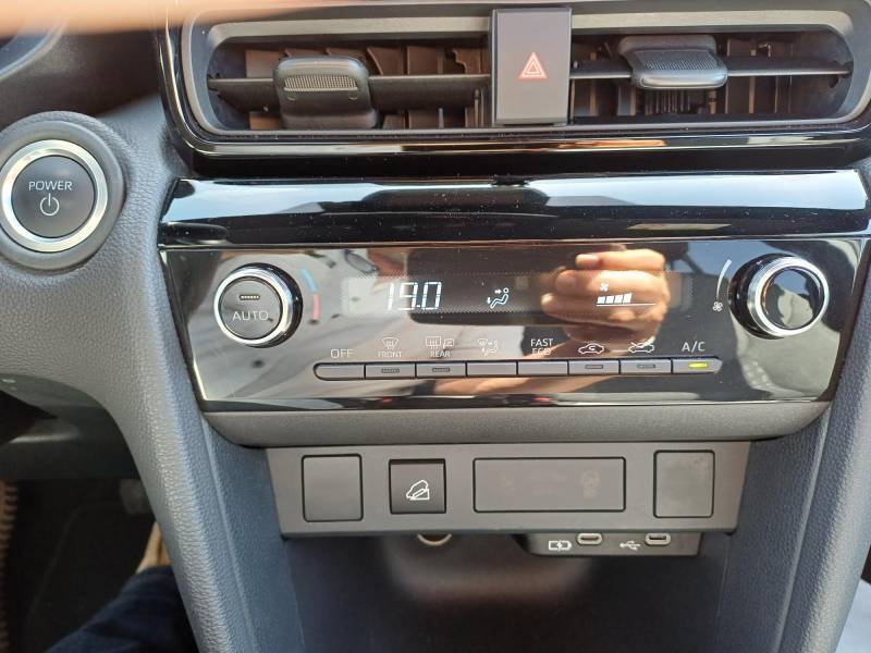 Toyota Yaris - Photo 31