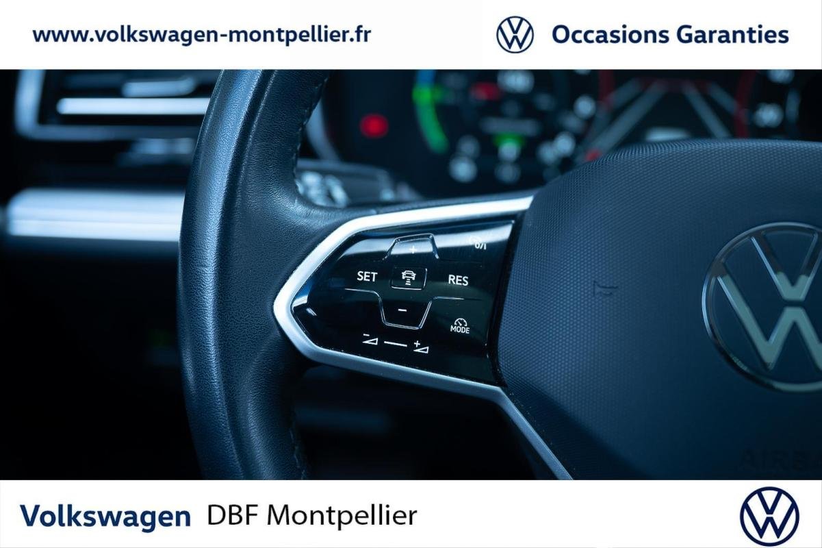 Volkswagen Touareg - Photo 18