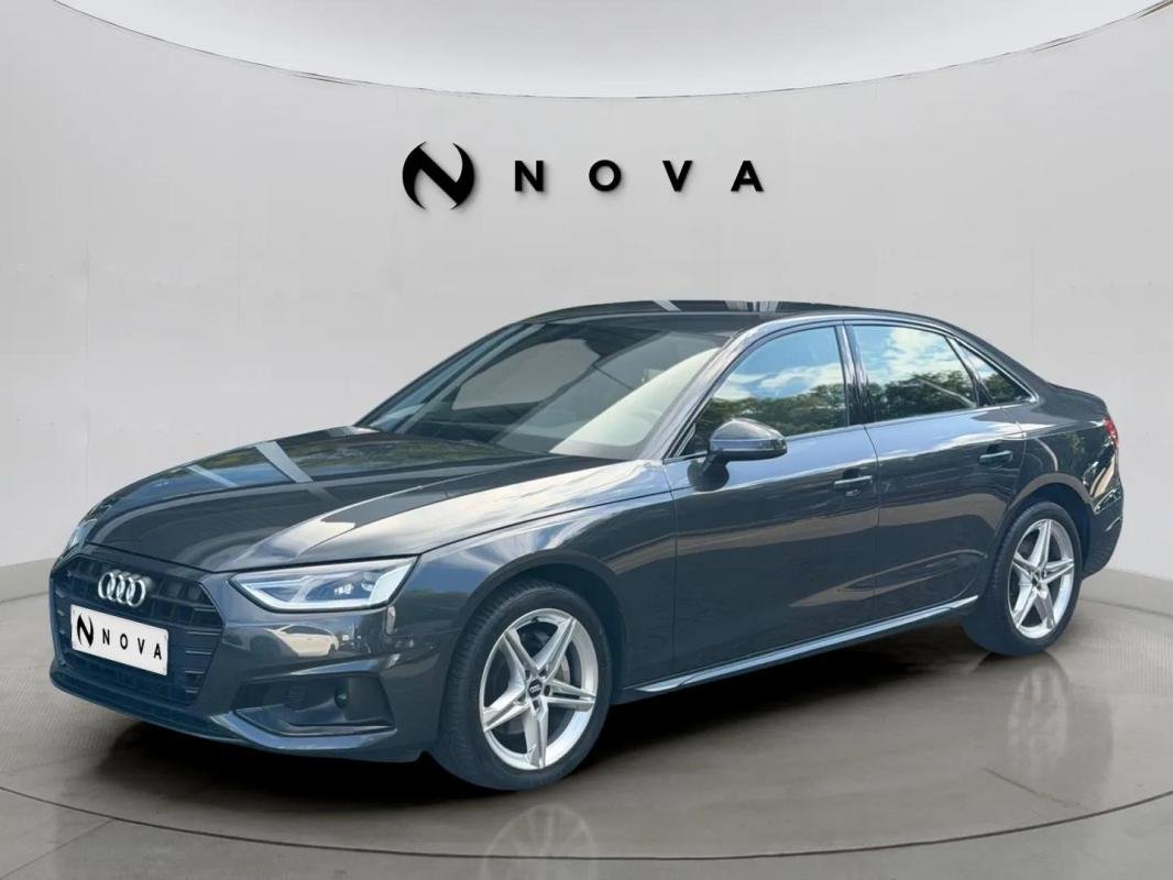 Audi A4 - Photo 1