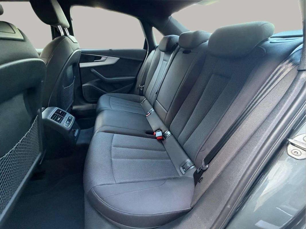 Audi A4 - Photo 11