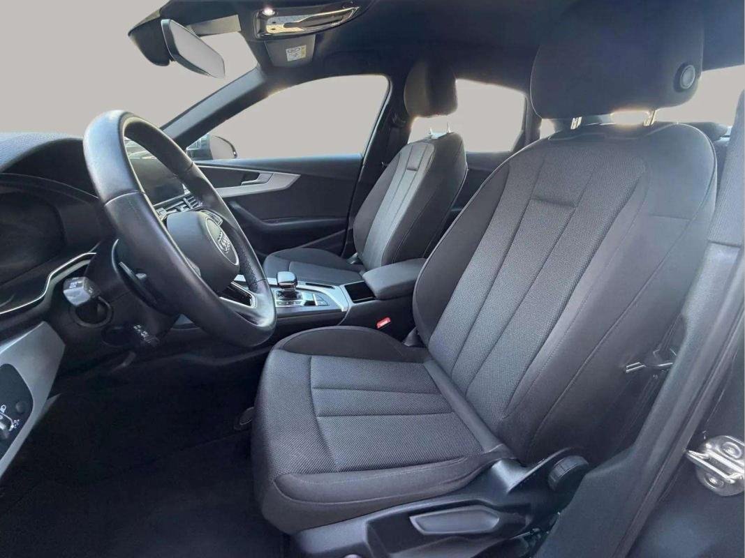 Audi A4 - Photo 15