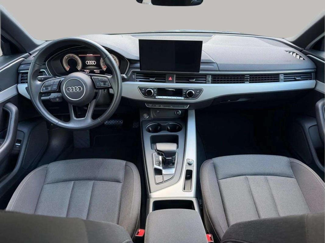 Audi A4 - Photo 16