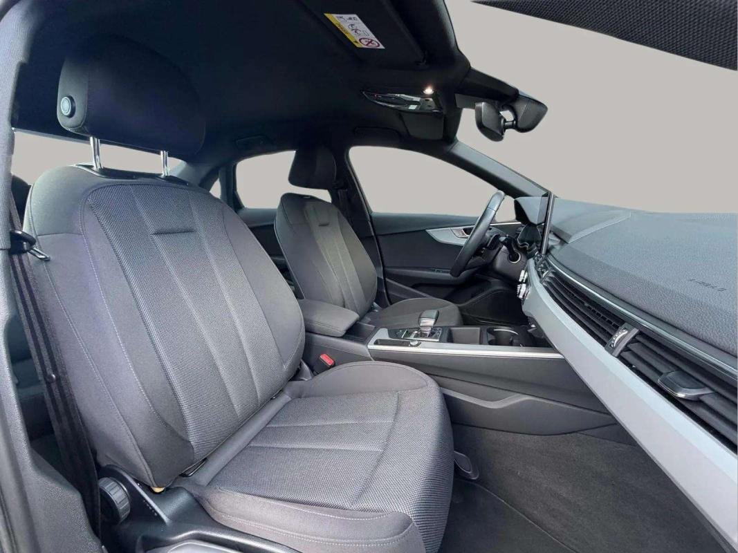 Audi A4 - Photo 17
