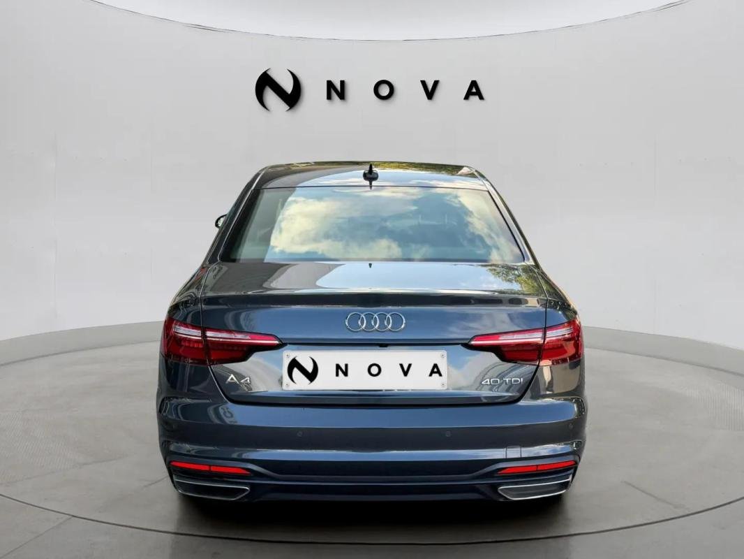 Audi A4 - Photo 4