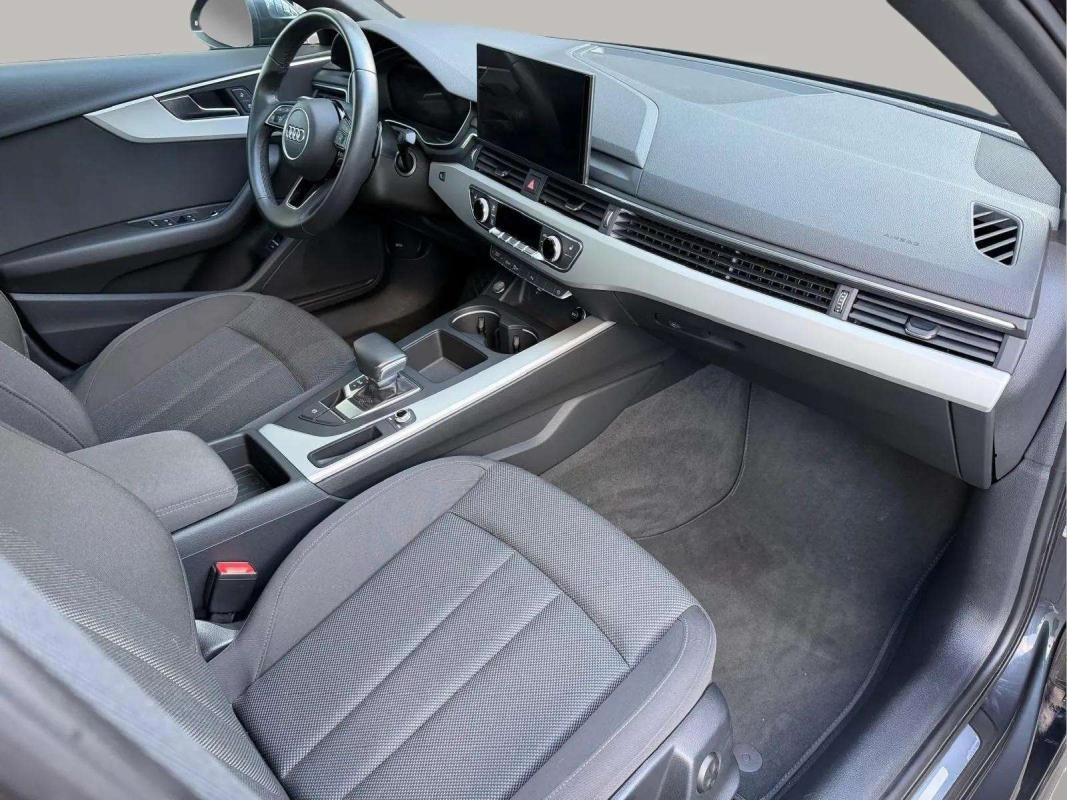 Audi A4 - Photo 10