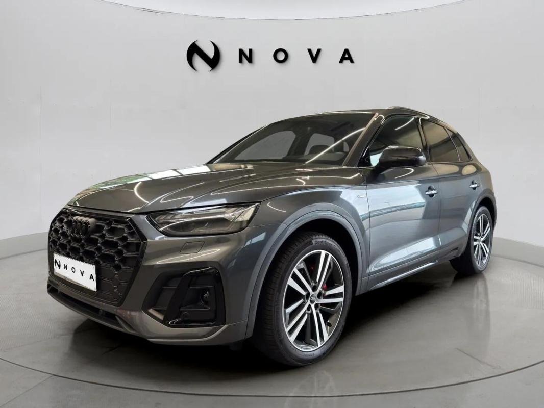 Audi Q5 - Photo 1