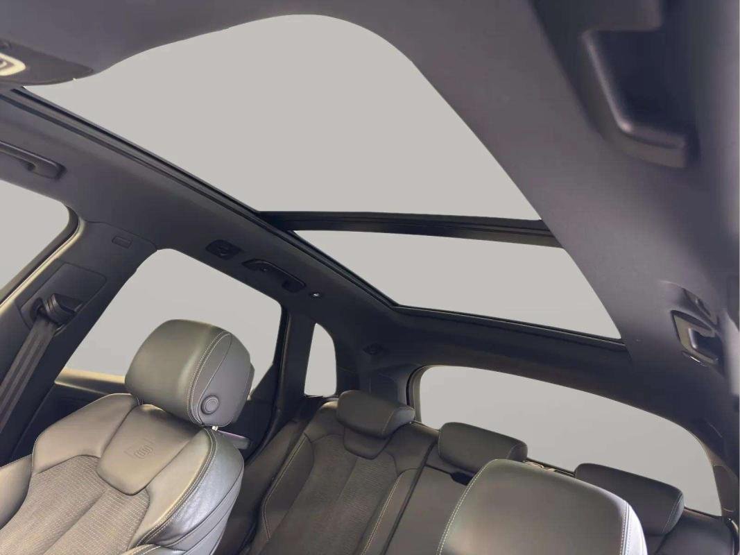 Audi Q5 - Photo 12