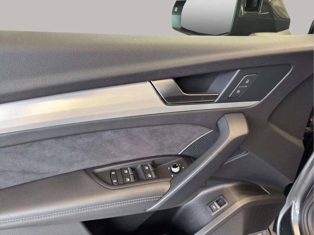Audi Q5 - Photo 13