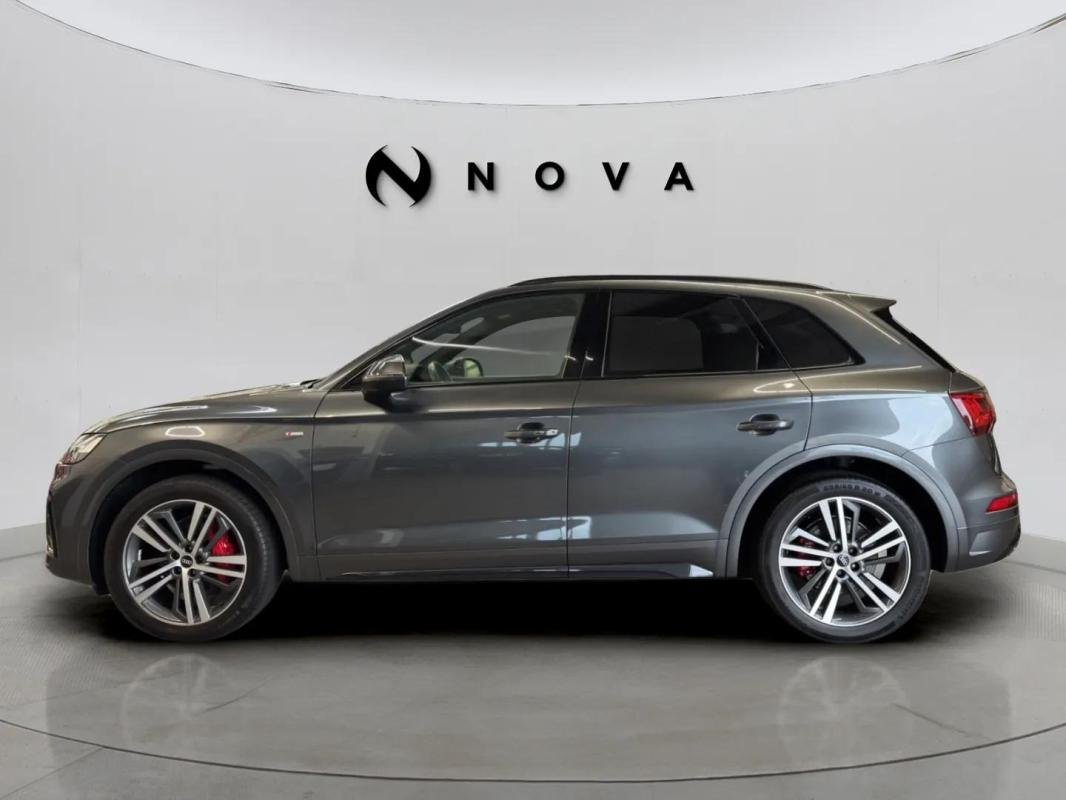 Audi Q5 - Photo 2