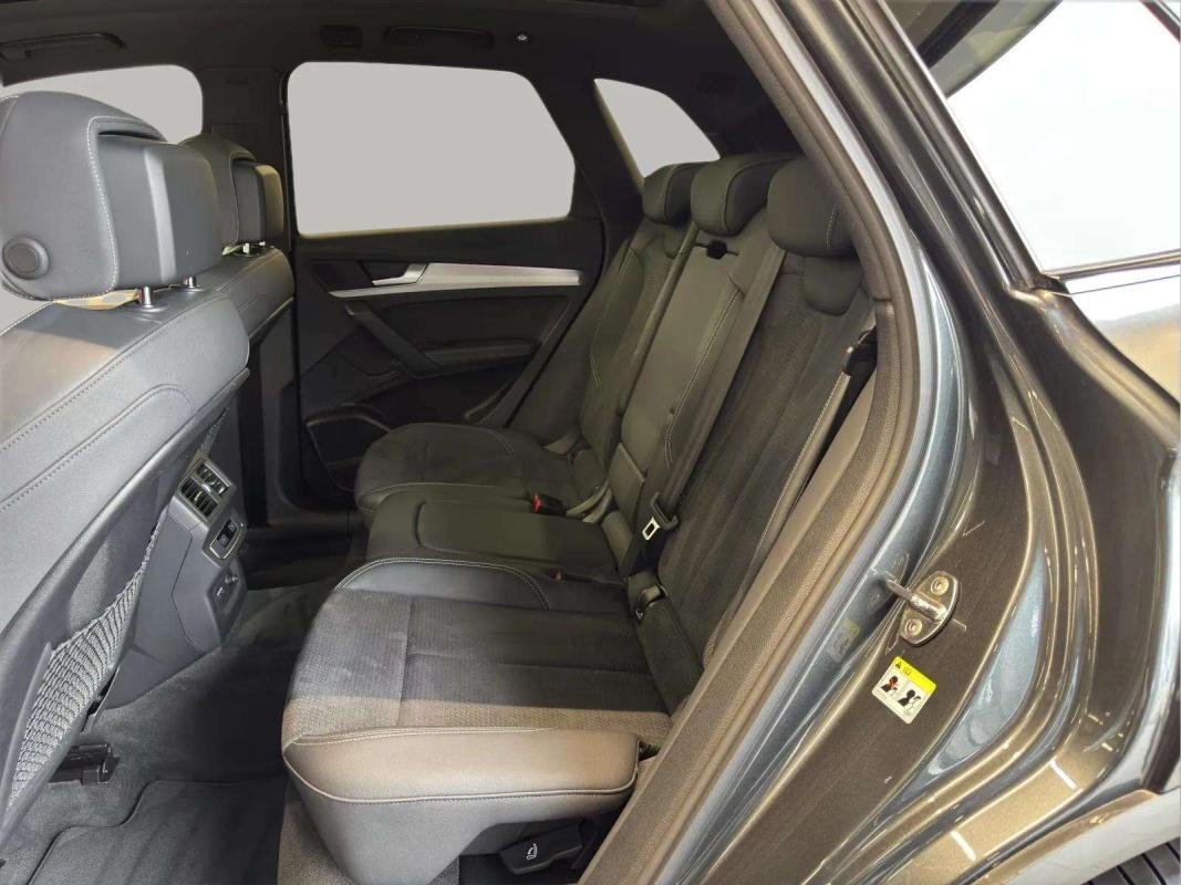 Audi Q5 - Photo 8