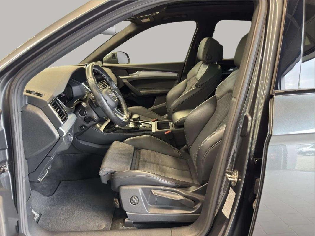 Audi Q5 - Photo 10