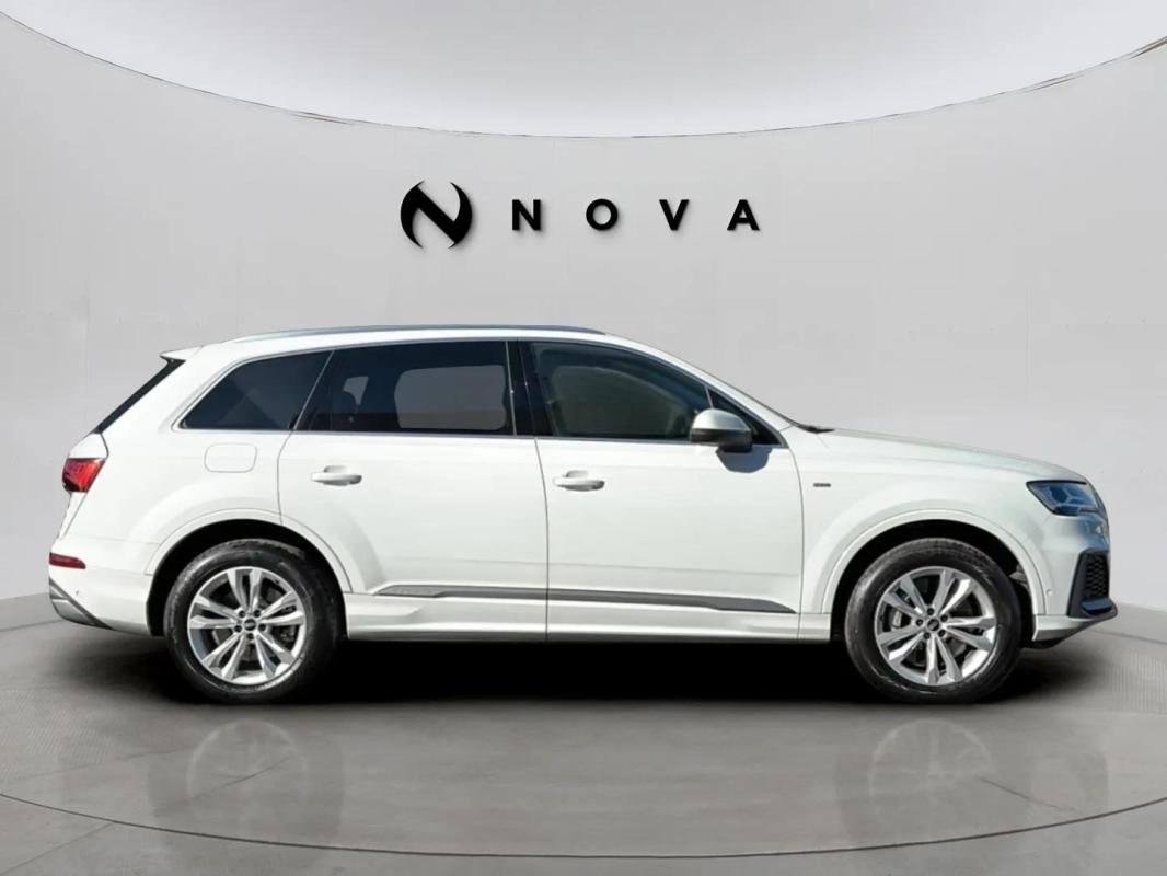 Audi Q7 - Photo 4