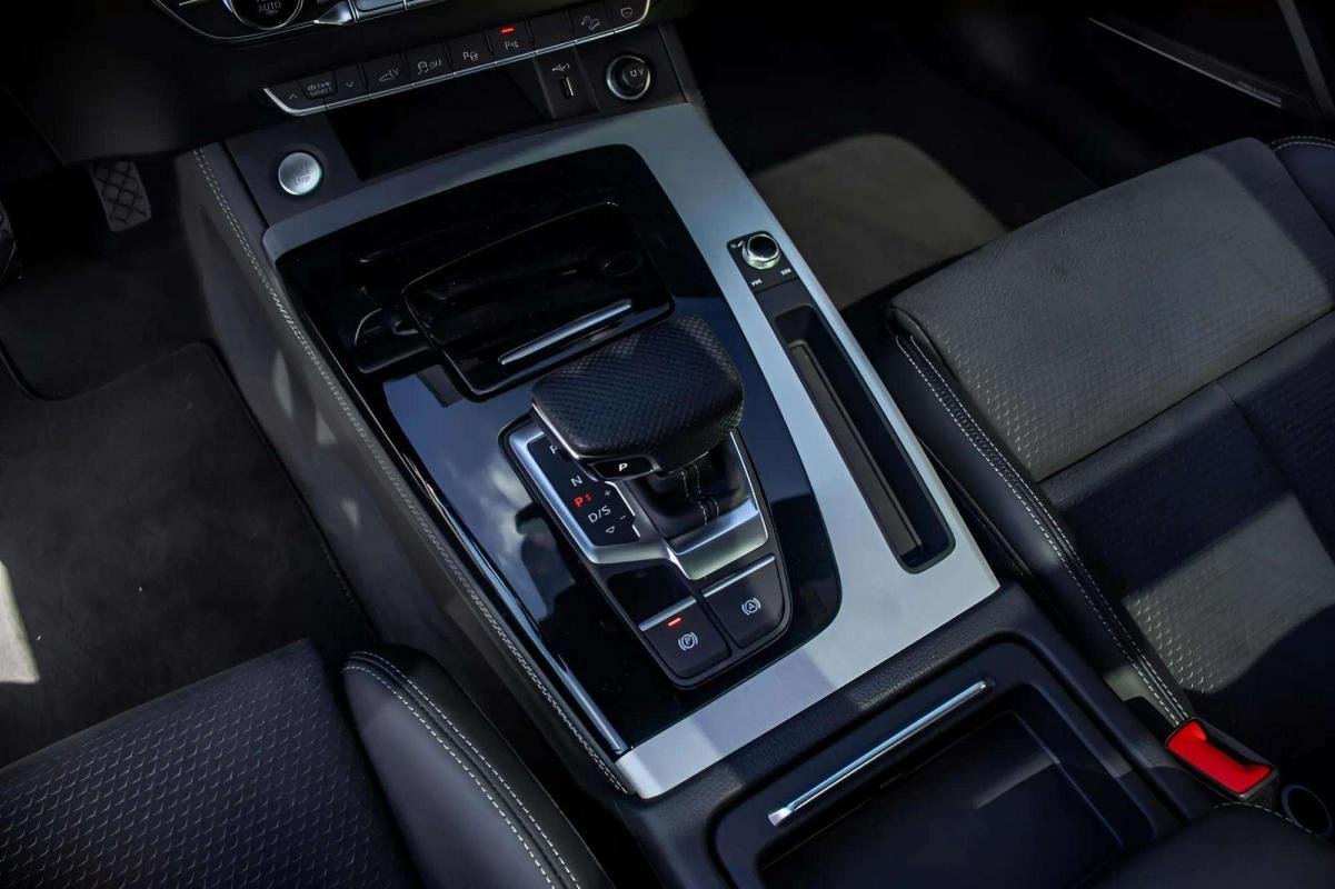 Audi Q5 Sportback - Photo 11
