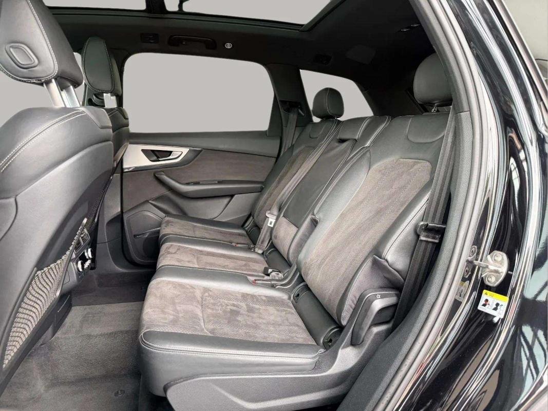 Audi SQ7 - Photo 11