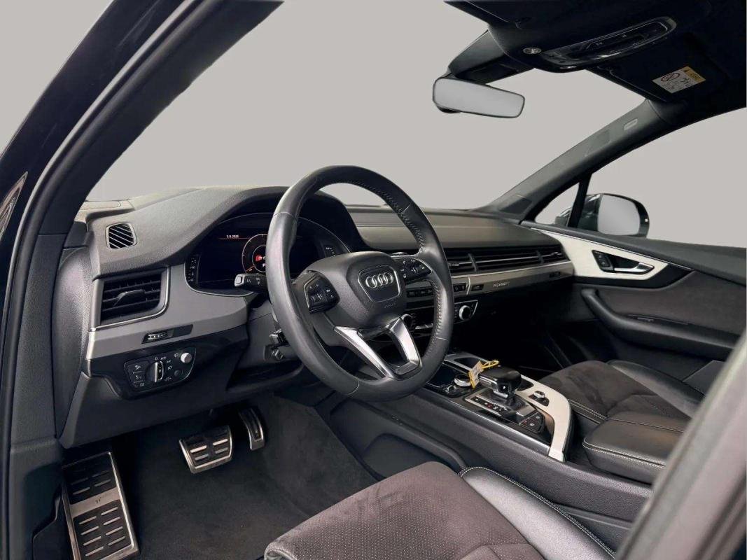Audi SQ7 - Photo 12