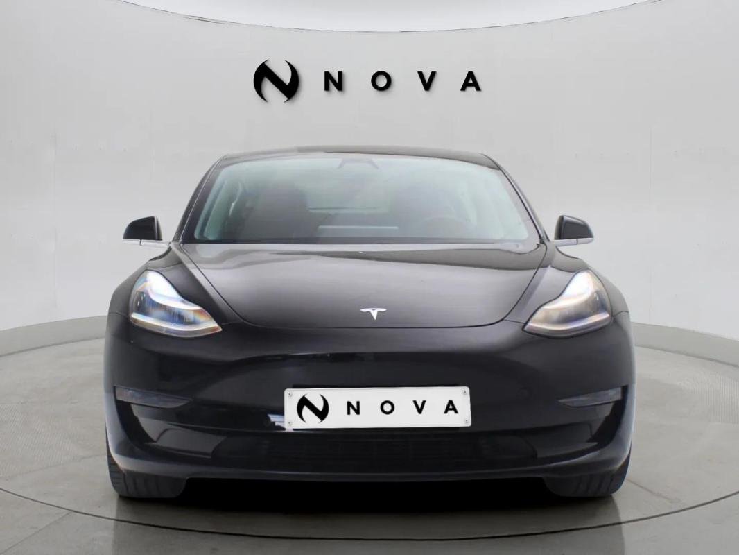 Tesla Model 3 - Photo 7