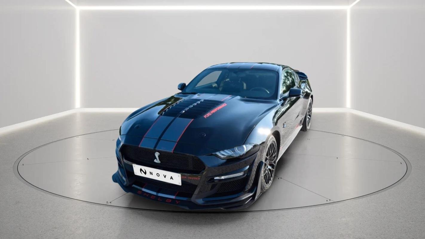 Ford Mustang - Photo 1