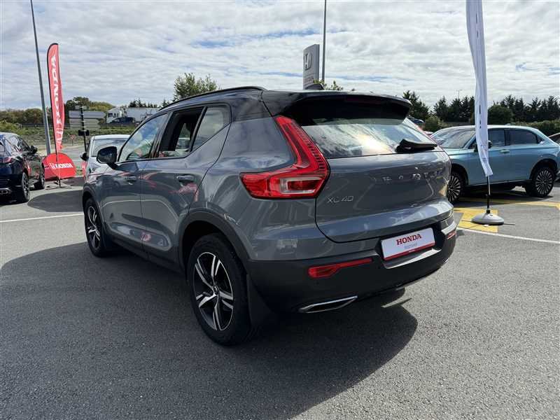 Volvo XC40 - Photo 12