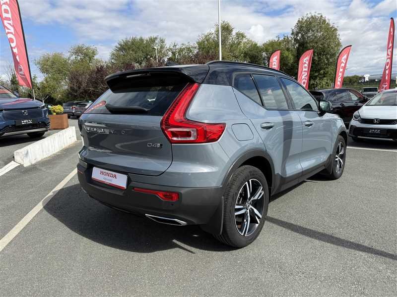 Volvo XC40 - Photo 13