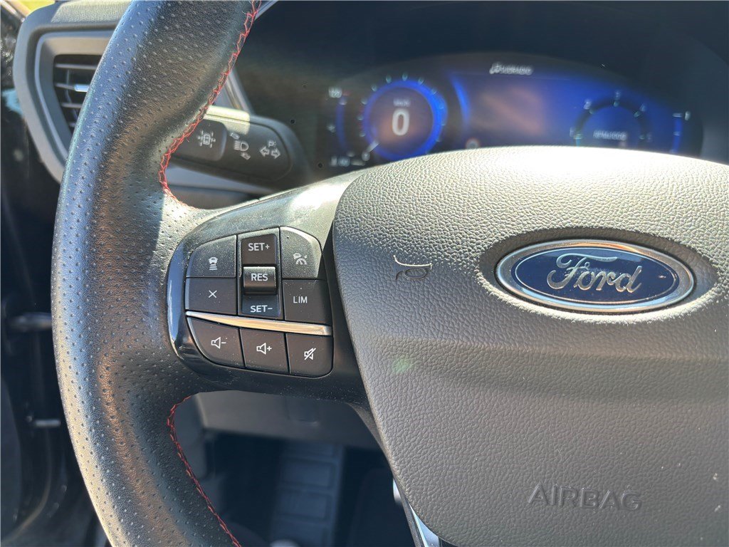 Ford Kuga - Photo 18