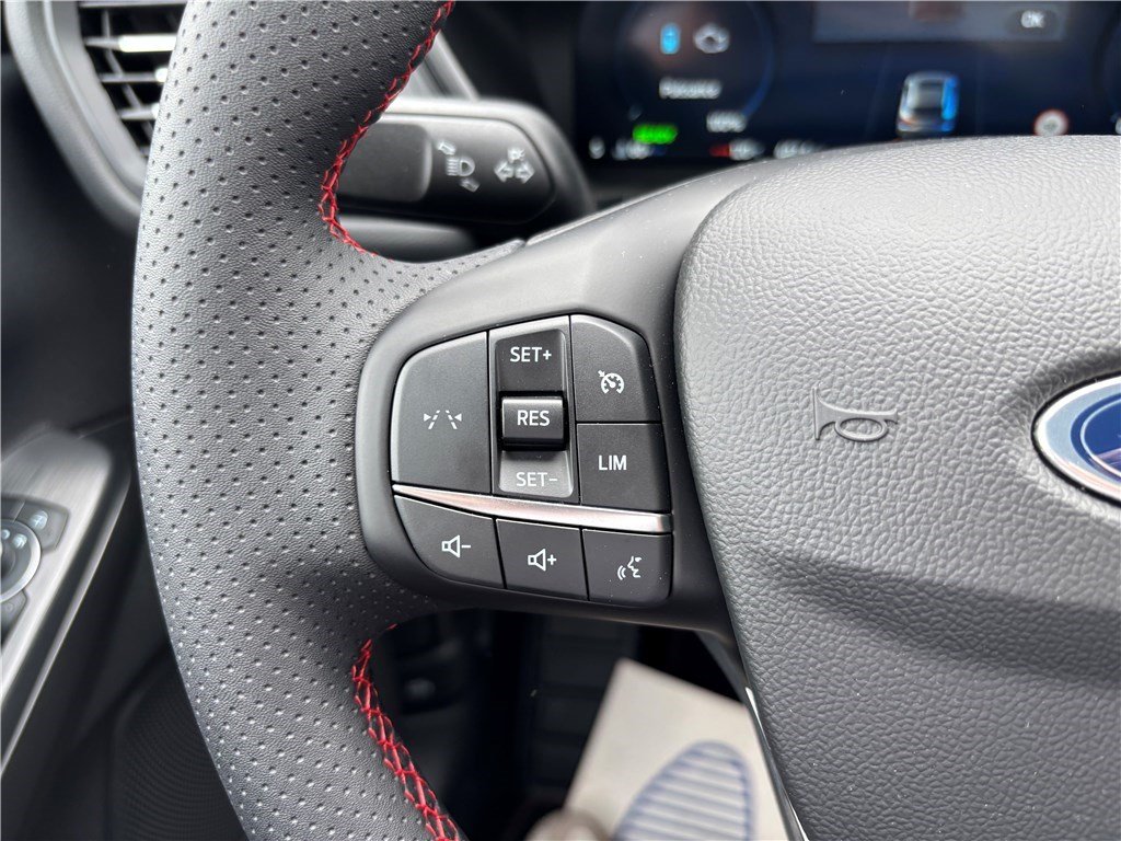 Ford Kuga - Photo 16