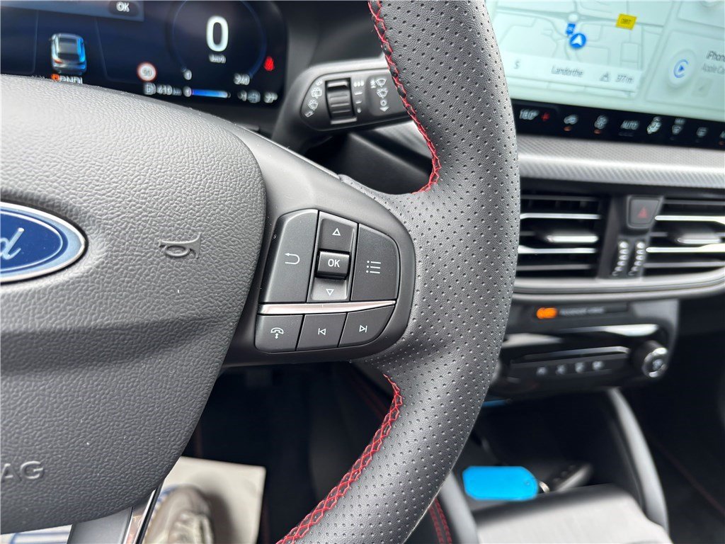 Ford Kuga - Photo 17