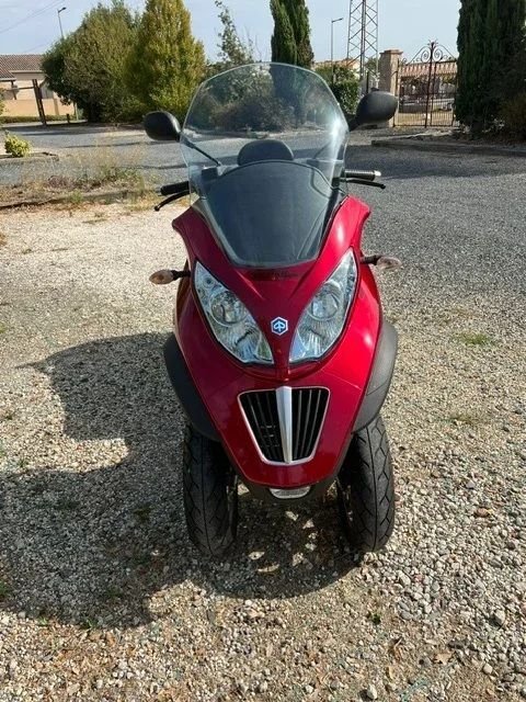 Piaggio MP3 - Photo 4