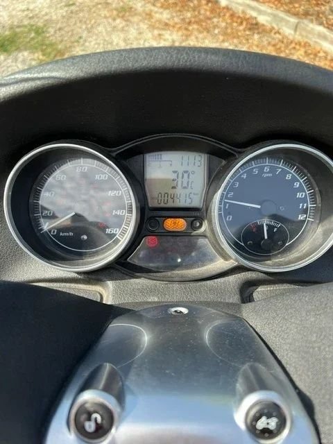 Piaggio MP3 - Photo 5