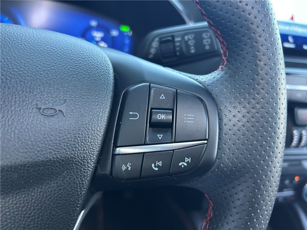 Ford Kuga - Photo 17
