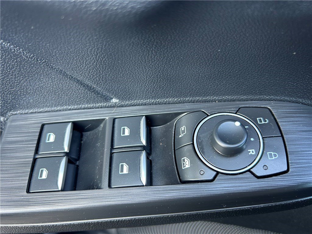 Ford Kuga - Photo 20
