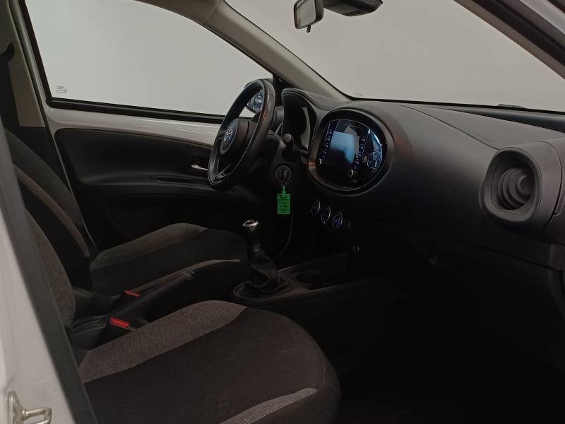 Toyota aygo x - Photo 12