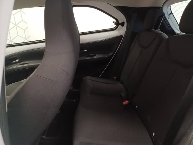 Toyota aygo x - Photo 13