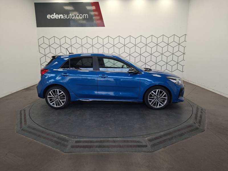 Kia Rio - Photo 4