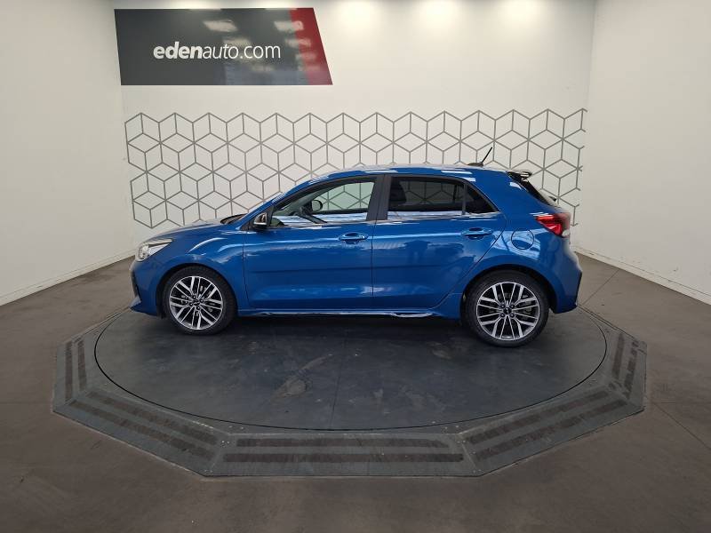 Kia Rio - Photo 8
