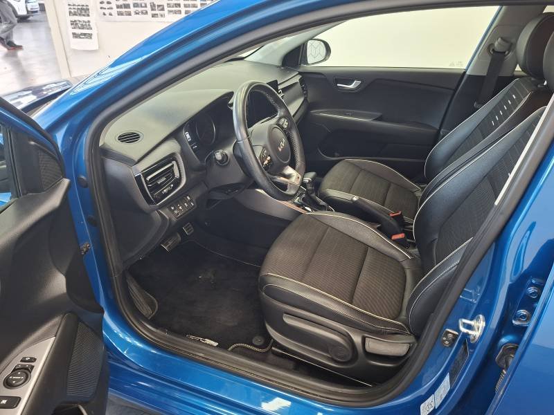 Kia Rio - Photo 10