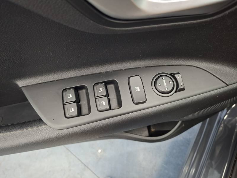 Kia Rio - Photo 16