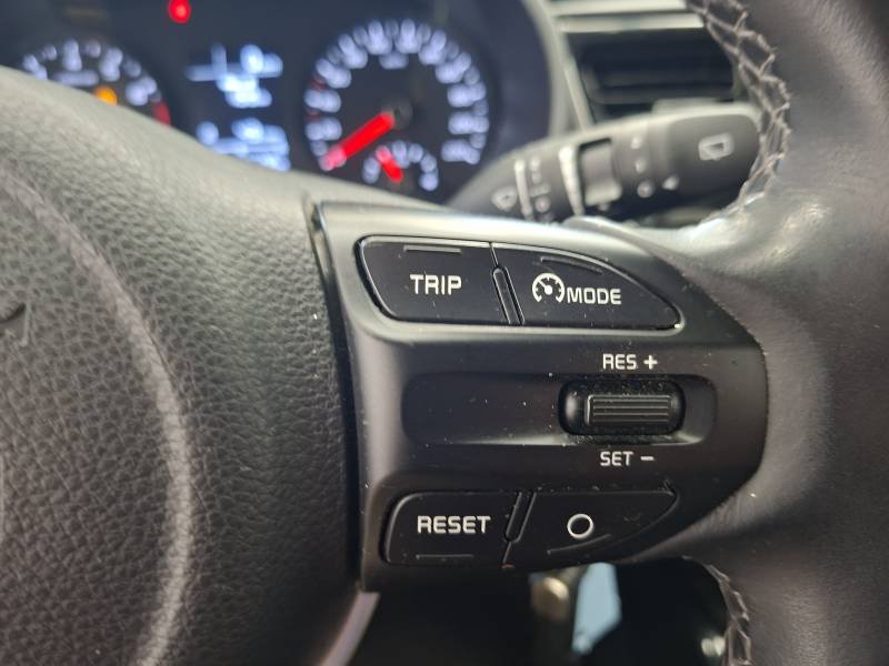 Kia Rio - Photo 20