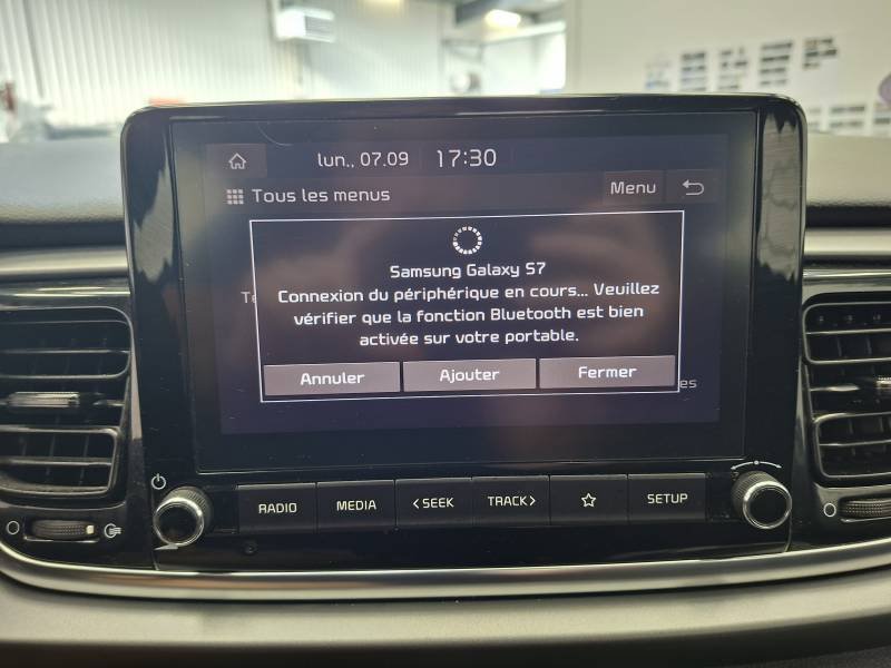 Kia Rio - Photo 23