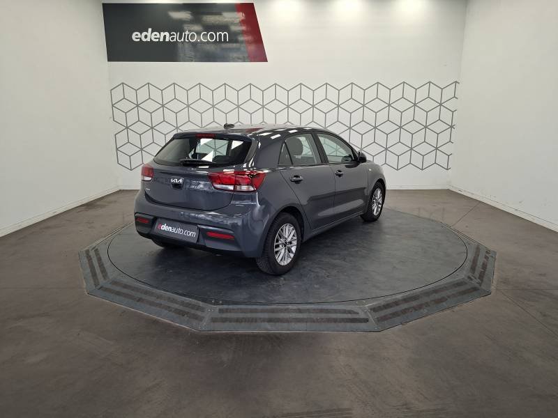 Kia Rio - Photo 5