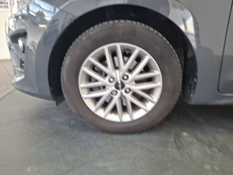 Kia Rio - Photo 9